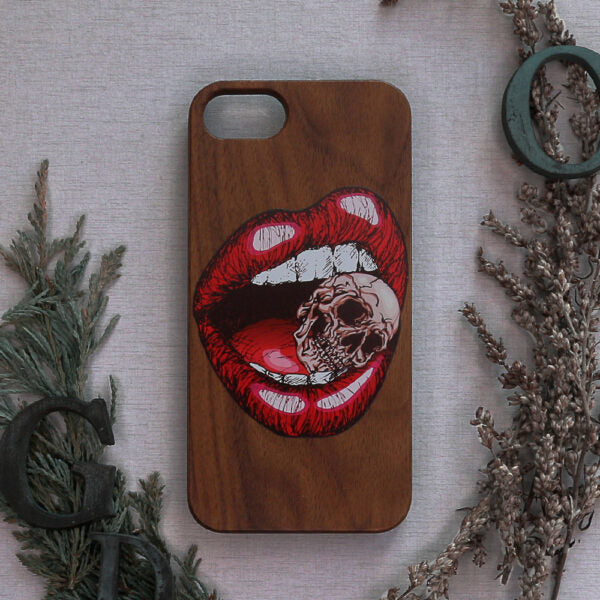 iPhone 7/8/SE Træ Cover Læber Og Kranie