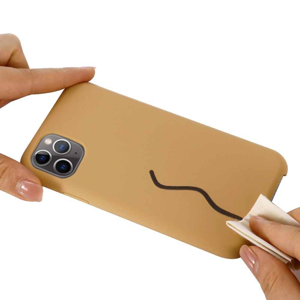 iPhone 11 Pro Max Silicone Cover – Guld - produktbillede 5