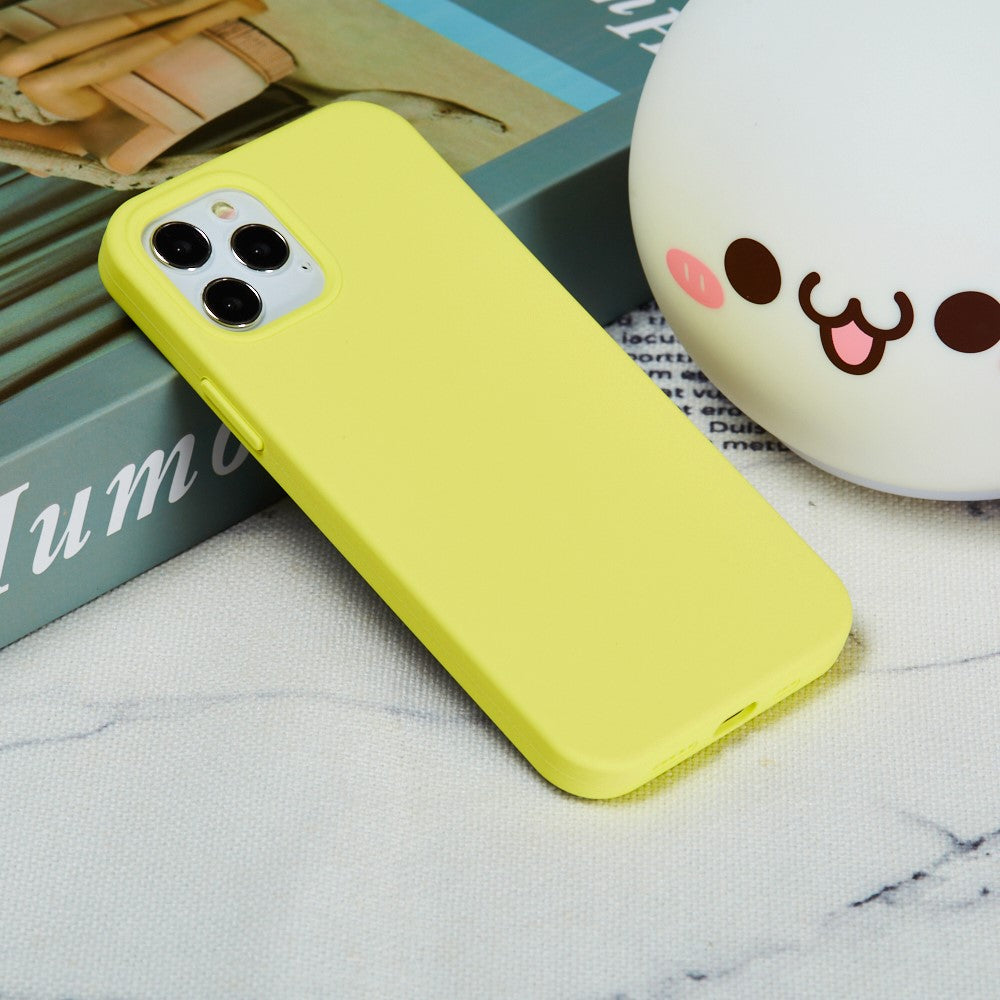 iPhone 13 Pro Max Silicone Cover Liquid Solid Color – Gul - produktbillede 6