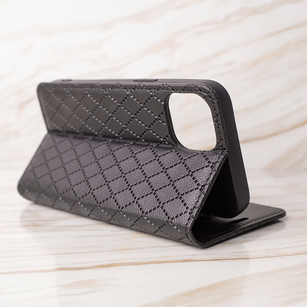 iPhone16e Flipcover Caro Sort - EOL