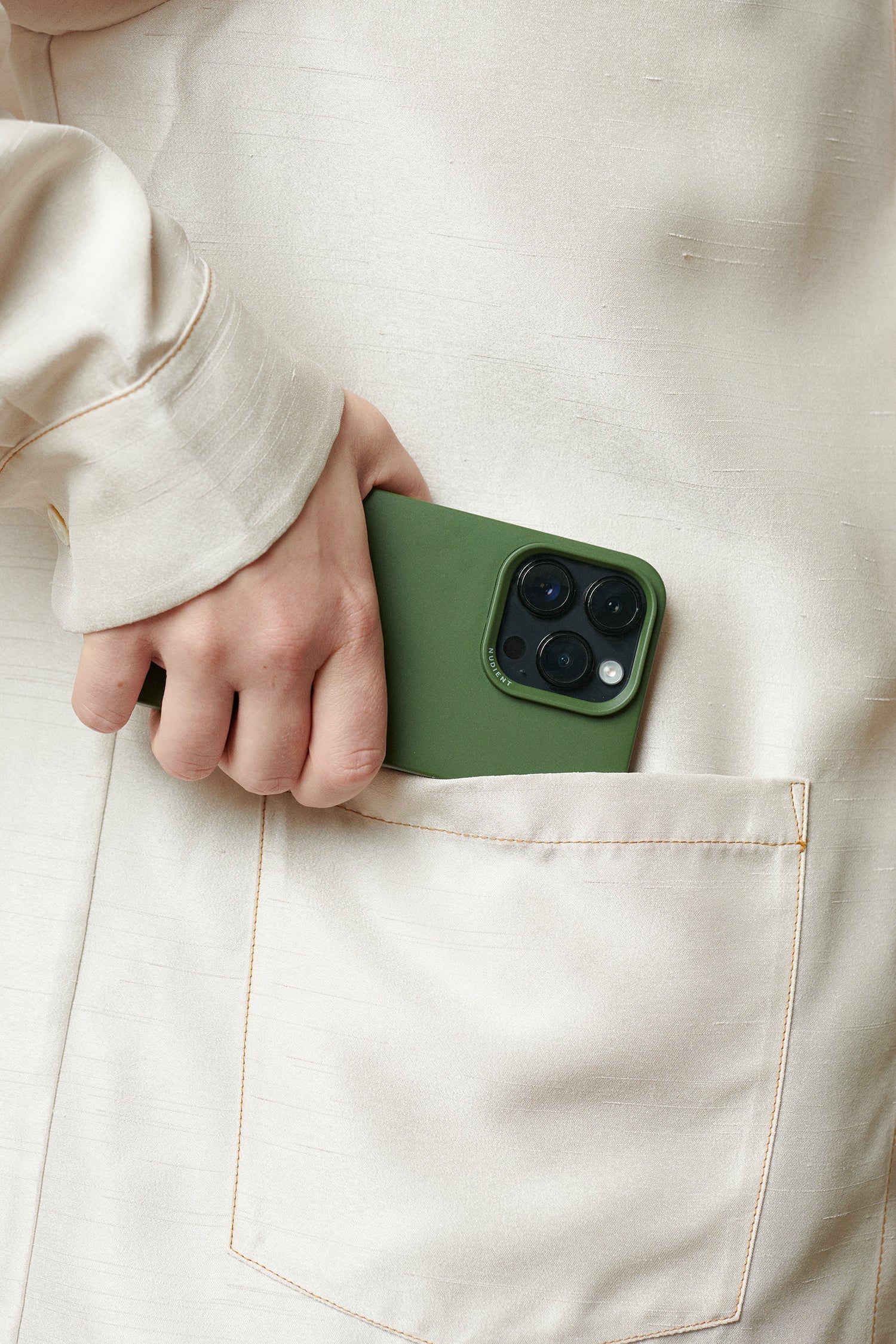 iPhone 14 Pro Max MagSafe Cover – Pine Green/Grøn – Nudient - billede 2