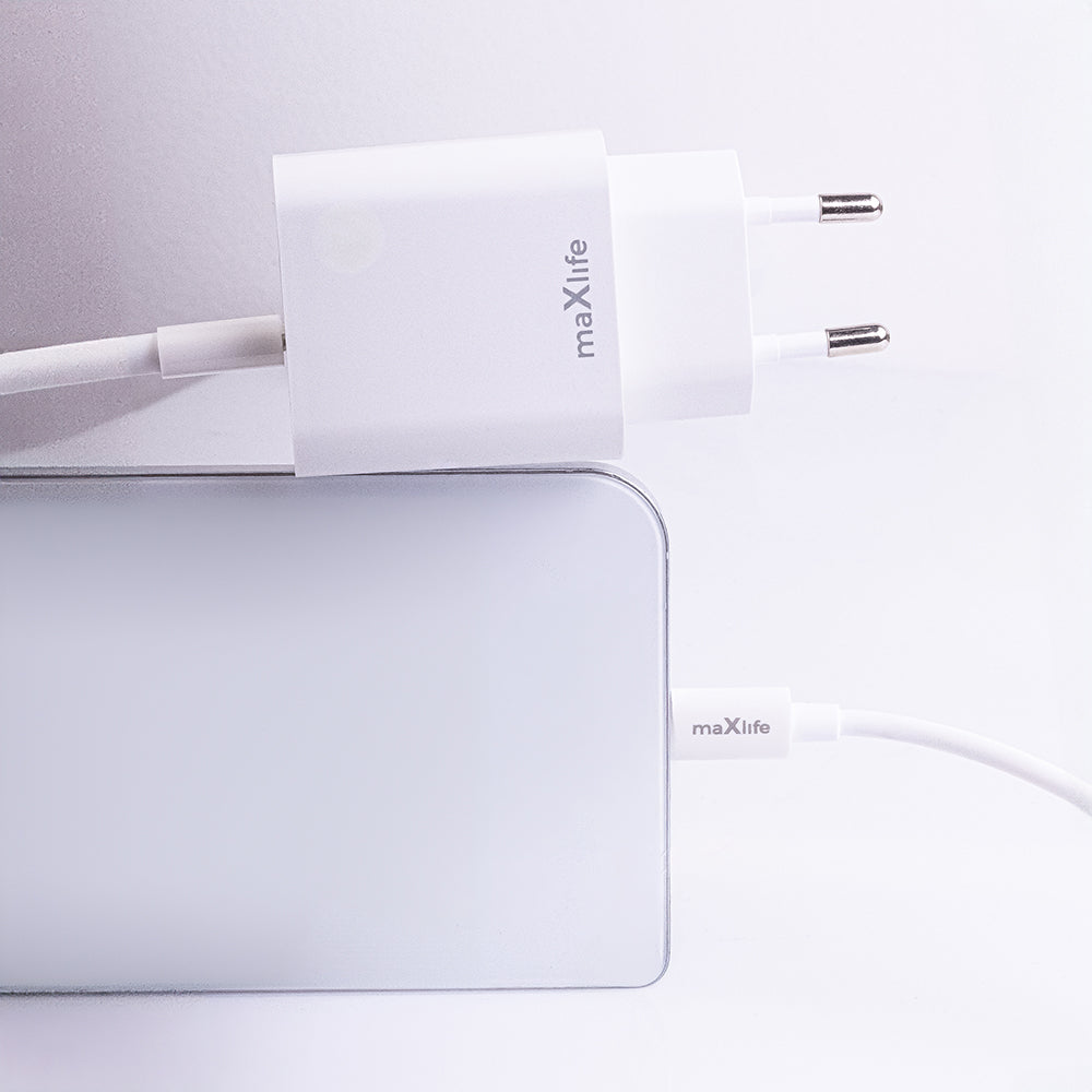 MaXlife 20W Fast Charger USB-C + USB-A