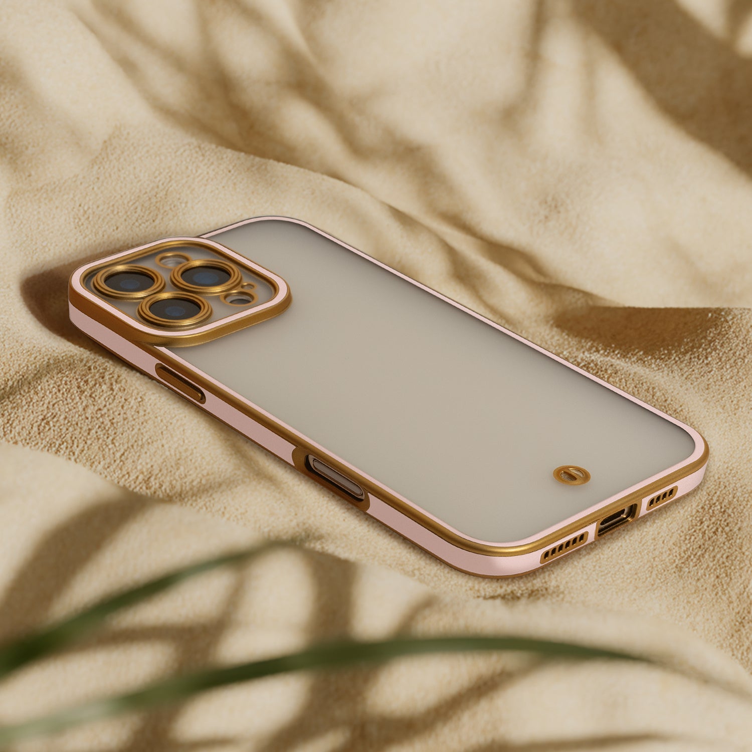 iPhone 15 Pro Cover Silky Gold – Pink/Guld
