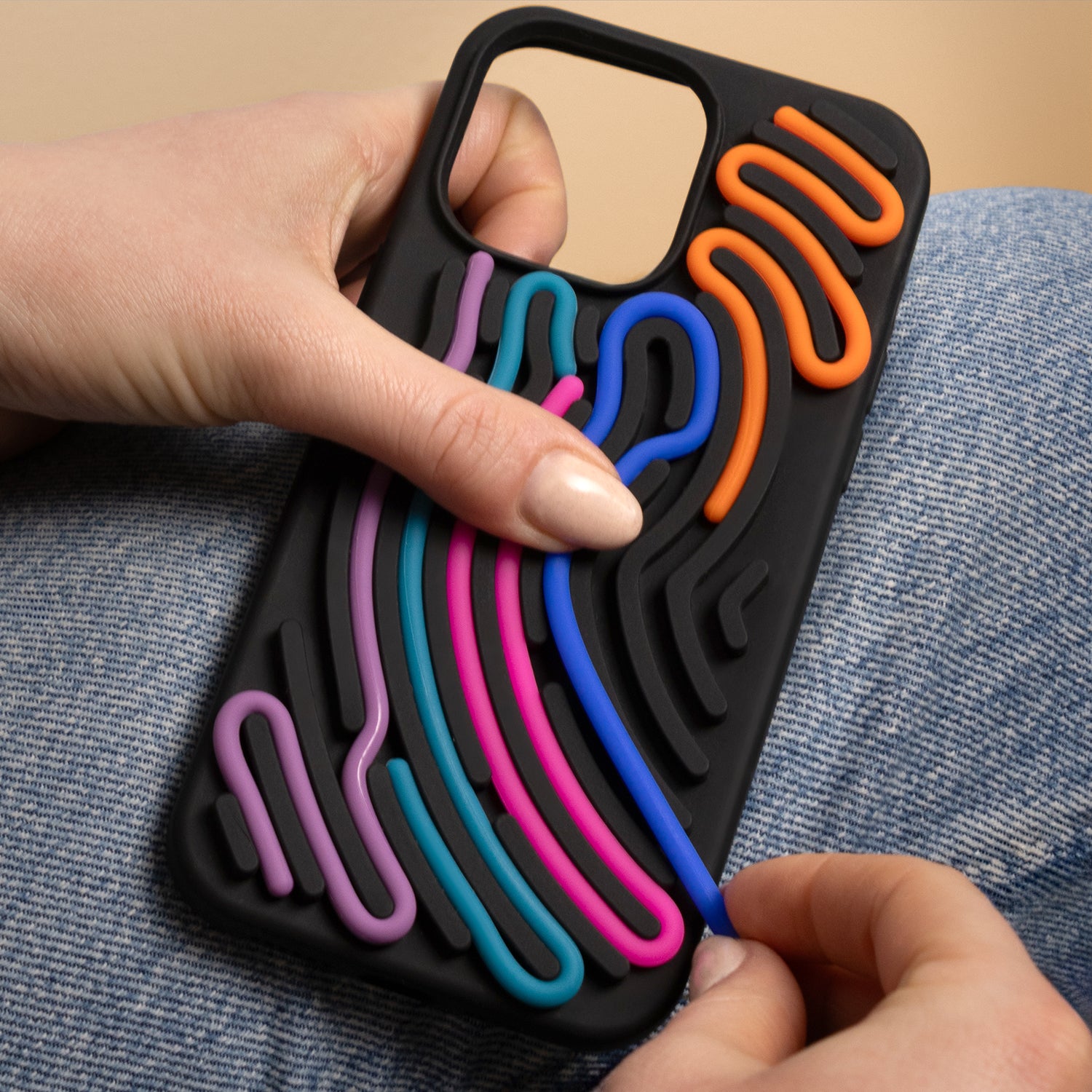 iPhone 16 Pro Silicone Cover DIY Snake – Sort