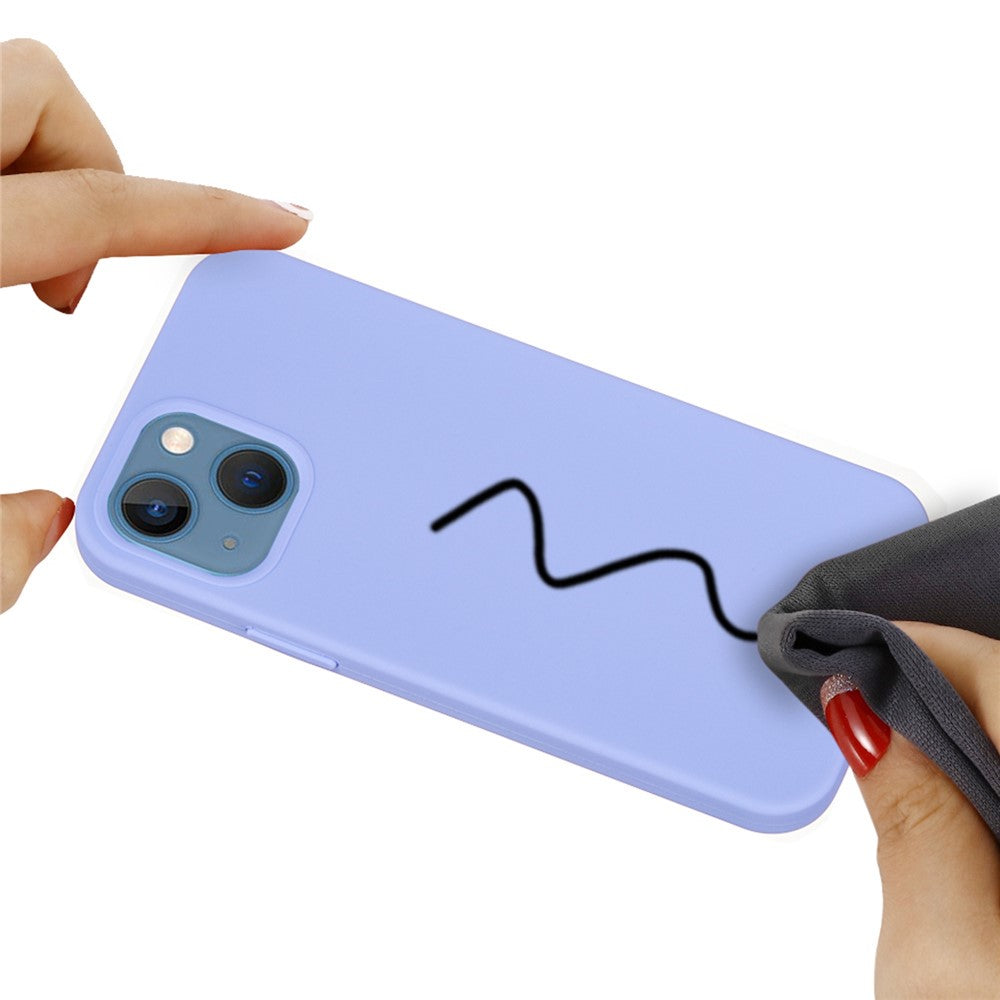iPhone 14 Plus Silicone Cover Ensfarvet Lys – Lilla - produktbillede 4