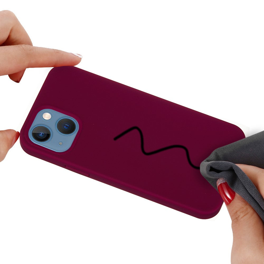 iPhone 15 Plus Silicone Cover Ensfarvetrød – Rød - produktbillede 5