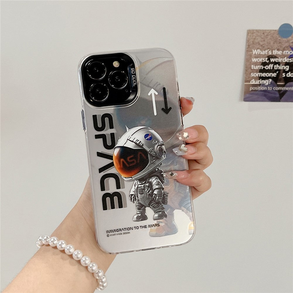 iPhone 14 Pro Max Cover Graffiti Astronaut Panda – Sølv - produktbillede 2