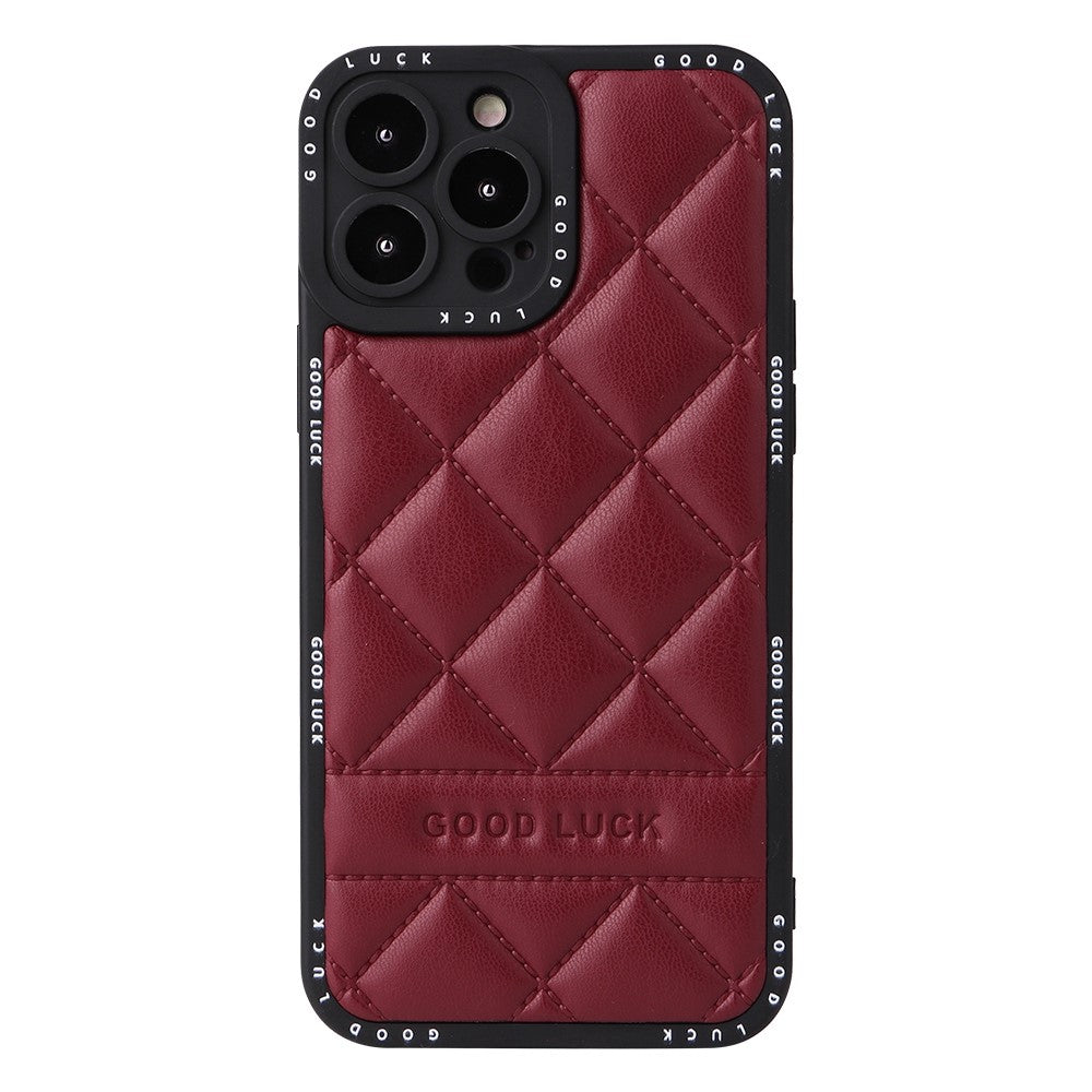 iPhone 15 Pro Cover Rhombic Winered - produktbillede 1