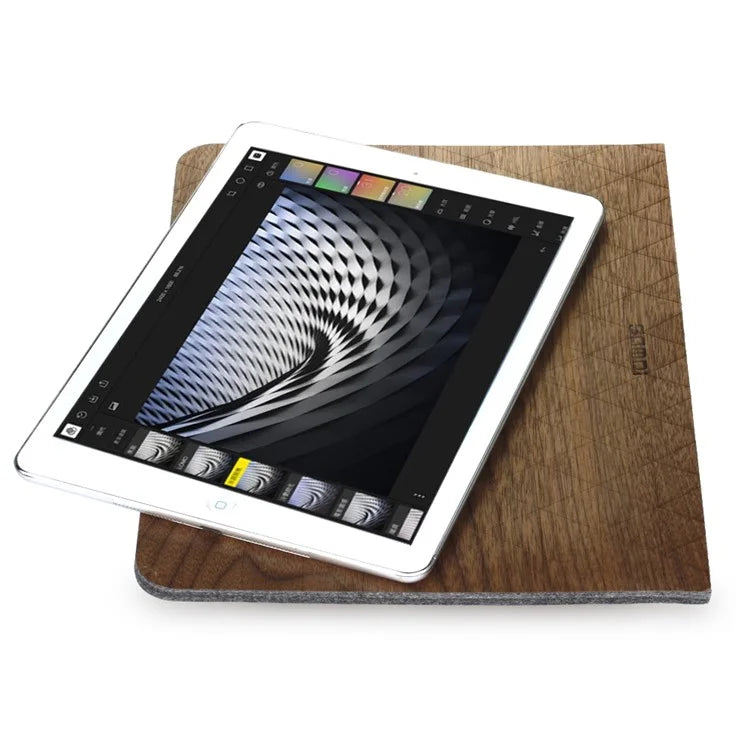 iPad Sleeve Træ/Uld. Valnød