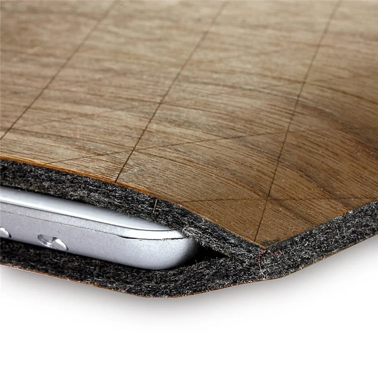 iPad Sleeve Træ/Uld. Valnød