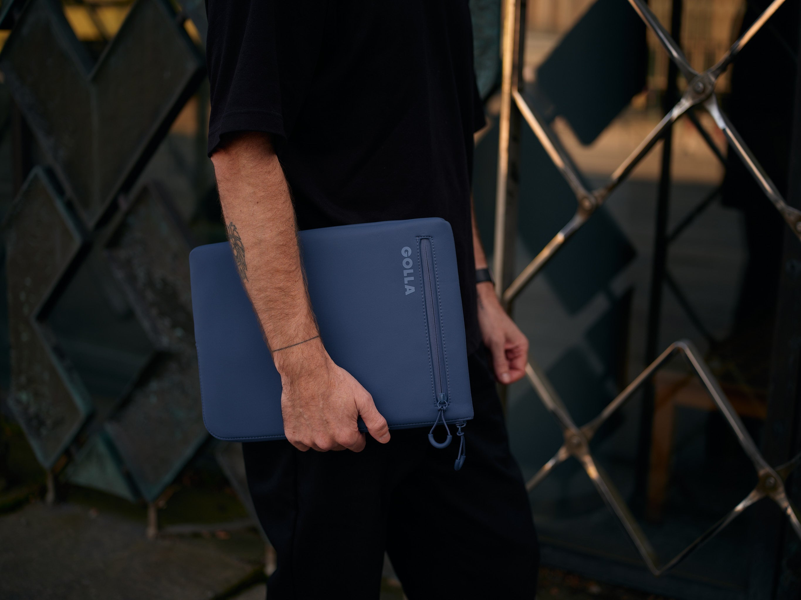 Golla 14" Petroleum Sleeve