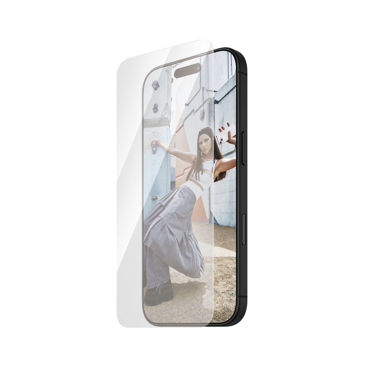 SAFE. iPhone 15/16 Plus Ultra-Wide Fit