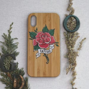 iPhone 7/8/SE 2020 bagside i træ, Tattoo rose